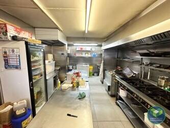 HOT FOOD TAKEAWAY: MACCLESFIELD: Photo 4