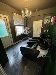 Hair salon & barbers for sale Photo 5