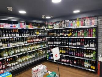Convenience Store Nisa Local for Sale in Farnham GU9 Photo 5