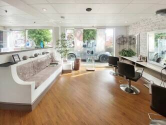 Established Hairdressing Salon in Tilehurst, Reading. Scope for Beauty and Nails Photo 5