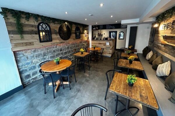 Licenced Restaurant - Warwickshire Photo 5