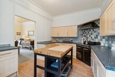 Highly desirable self catering property in Pitlochry Perthshire Photo 6