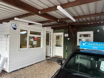 Car Dealer for Sale With Workshop Showroom and Kitchen Photo 5