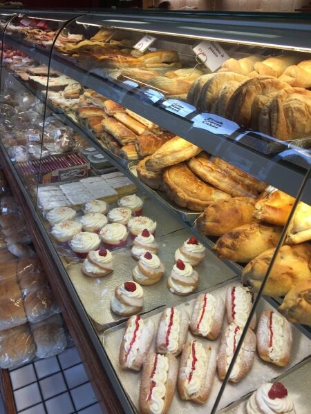 HIGH SALES SANDWICH BAR, TAKEAWAY & BAKE OFF, CARDIFF SUBURB Photo 5