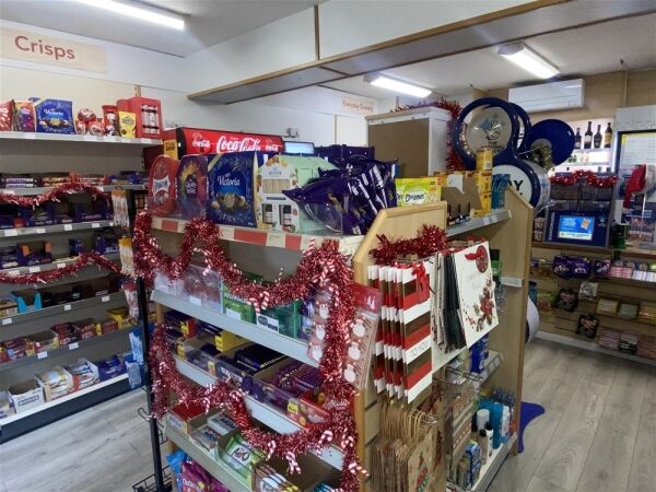 Retail For Sale in North Ferriby Photo 5