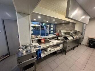 Fish and Chip shop fitted to the highest of standards. State of the art. Price is negotiable. Photo 5