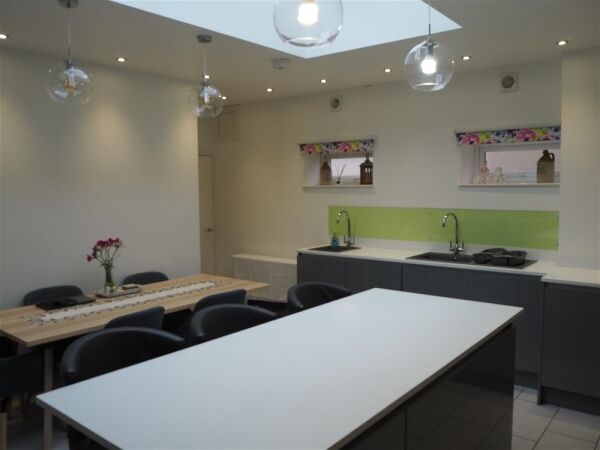 Off License & Convenience For Sale in Buxton Photo 5