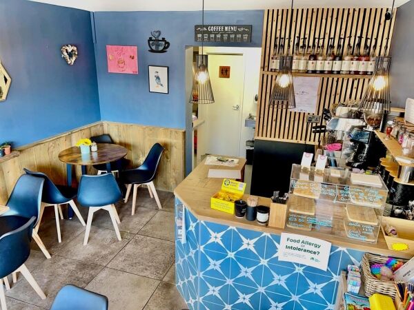 Leasehold Café & Coffee Bar Located St Austell Photo 5