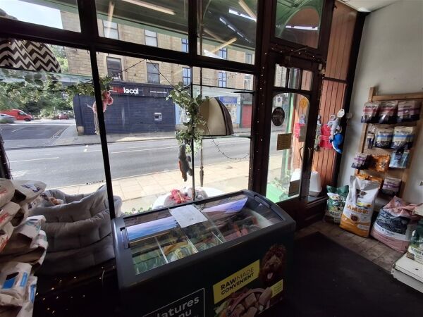 Retail For Sale in Todmorden Photo 5