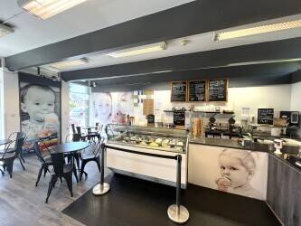 Multi Award Winning Family Run Artisan Gelato Parlour (ref 1756) Photo 5