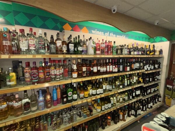 Off License & Convenience For Sale in Elland Photo 5