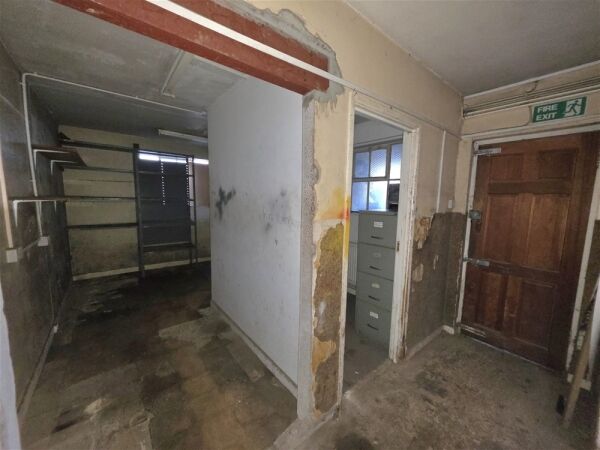 Auction Lot: Former Trade Counter - Cheddar, Somerset For Sale in Cheddar Photo 5