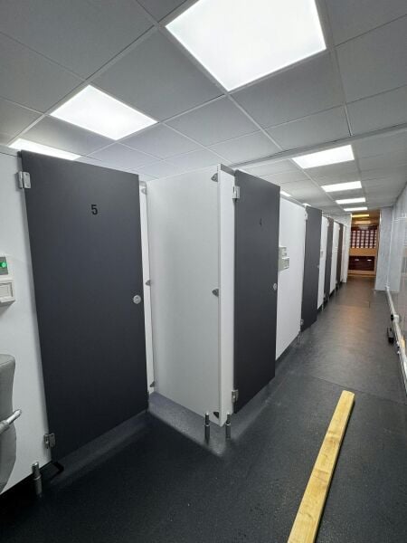 Dog Groomer, Office, Salon, Retail Space in East Kilbride Photo 5