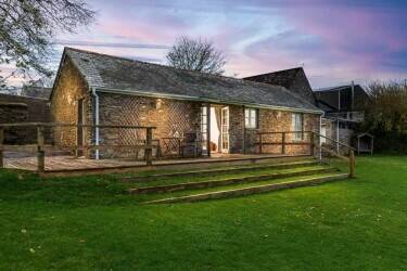 Exceptional Farm Holiday Cottage Complex with Events /Wedding Venue Potential, Camping & Glamping Fa
