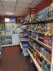Off -licence in Cheshire with 4 bedroom flat Photo 5