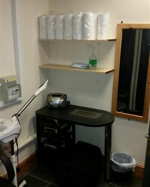 HAIR AND BEAUTY SALON Photo 6