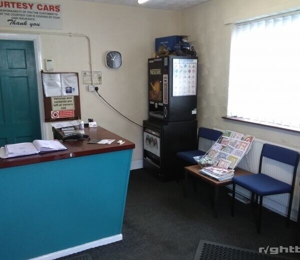 Garage Services Repairs Tyres MOT Preparation Lytham St Annes Lancashire For Sale Photo 6