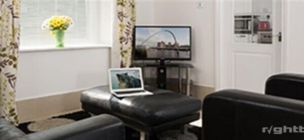 TOWN CENTRE SELF-CATERING APARTMENTS Photo 6