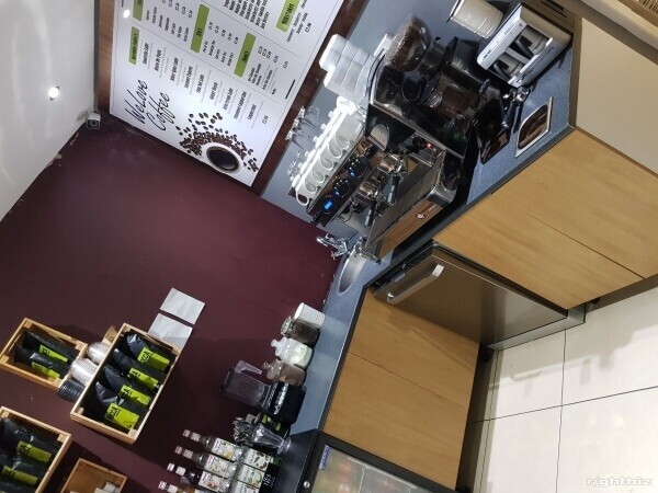 Coffee shop/Restaurant in town centre Photo 6