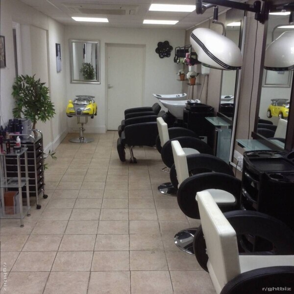 Hairdressers/Beauty salon for sale Photo 6