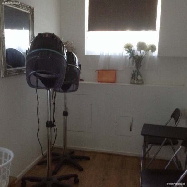 Great Hairdressing salon in Sprowston Norwich. Great potential expansion  prime location. Photo 6