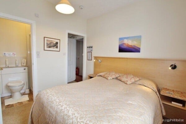 Larry's Lodge Guest House, 39 Eskin Street, Keswick, CA12 4DG Photo 6
