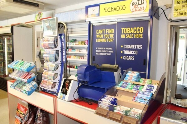 FREEHOLD VILLAGE STORE / NEWSAGENT WITH ADJOINING 3 BEDROOM BUNGALOW LARGE GARDEN WITH FISHING LAKE Photo 6