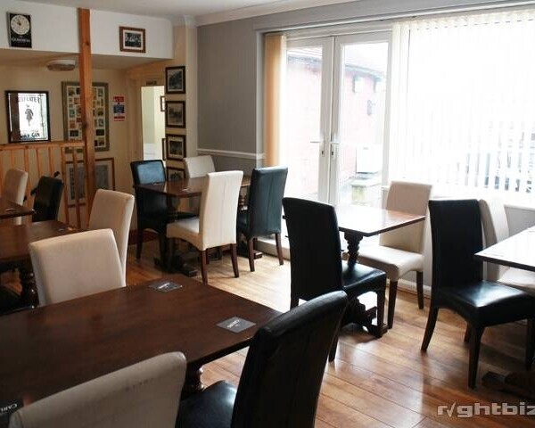 SHROPSHIRE VILLAGE THRIVING FREE HOUSE Photo 6