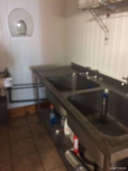 Commercial property for sale prime location. Situated in central Middlesbrough. Photo 6
