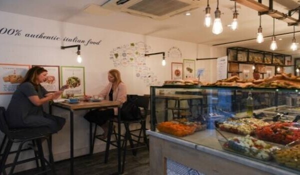 Stylish Italian Café and Delicatessen in South West London Photo 6
