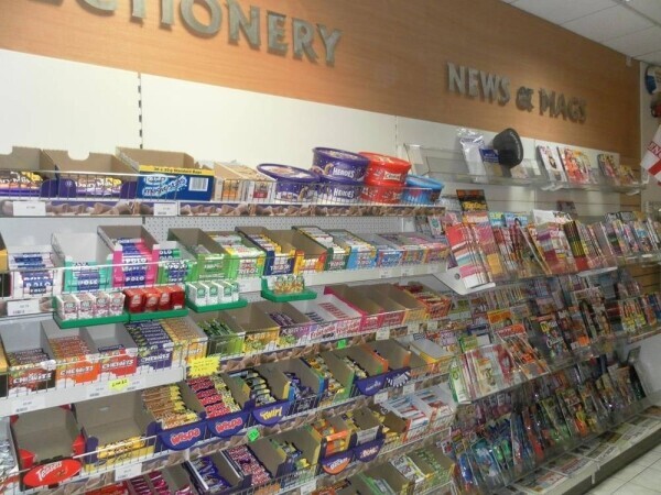 leasehold Newsagents Located In The King Fisher Shopping Centre, Redditch Photo 6