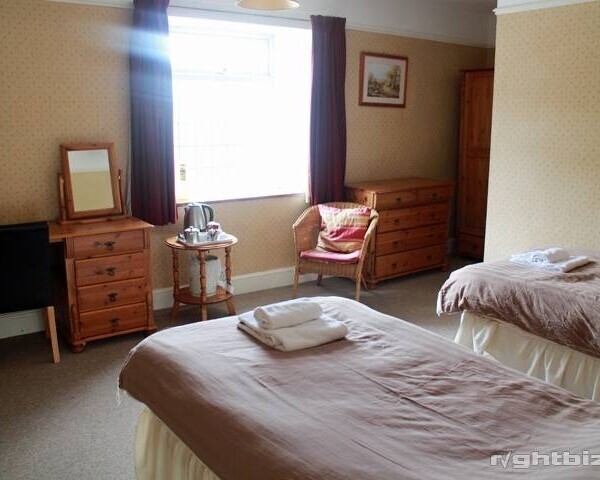 CAERSWS, POWYS-16TH CENTURY INN,BUNGALOW & COTTAGE Photo 6