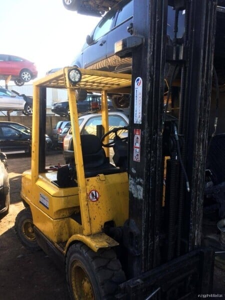 FULLY LICENSED SCRAP YARD/VEHICLE DISMANTLER/ CAR BREAKERS BUSINESS FOR SALE Photo 6