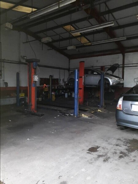 Large premises carwash, garage, body spray room, large office space, units, parking Photo 6