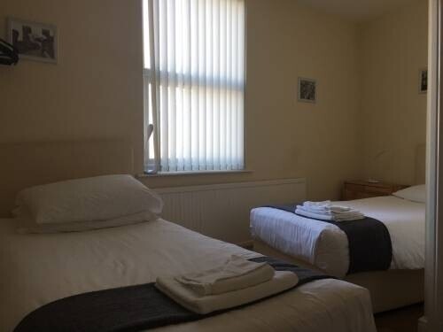 Public House for sale in Widnes Photo 6