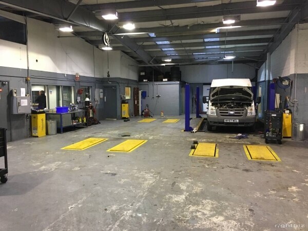 Long established Large MoT and Repair Garage for sale in Hartlepool Photo 6