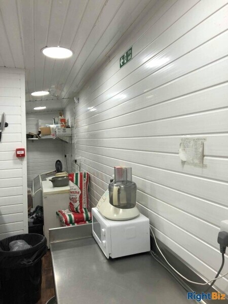Takeaway kebab shop with delivery in Blackpool Photo 6
