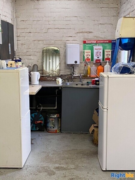 MOT SERVICE CENTRE Photo 6