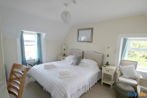 9 Bedroom Hotel Situated on Highland Coastal Route Photo 6