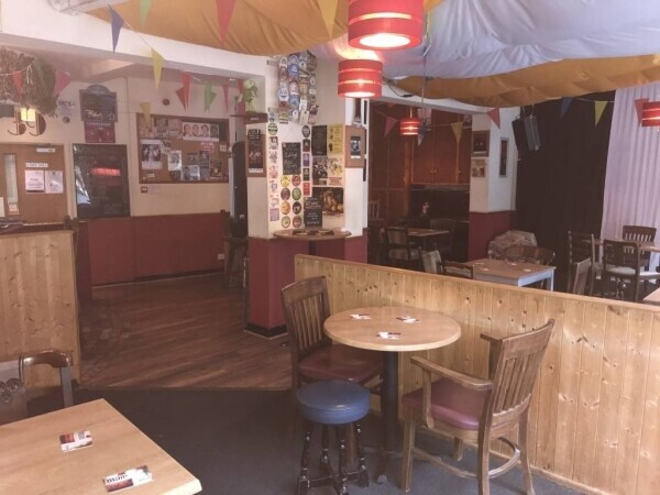 Highly Rated Real Ale House Business Photo 6