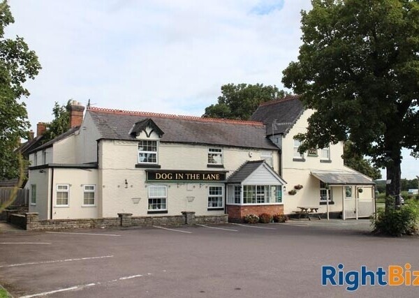 SHROPSHIRE - WELL APPOINTED VILLAGE PUB ON BUSY MAIN ROAD WITH FOOD LED TRADE Photo 6