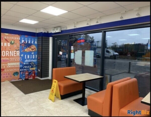 Takeaway/ Restaurant for Sale in Salford (near Salford Quays) - Prime location- Near schools and off Photo 5