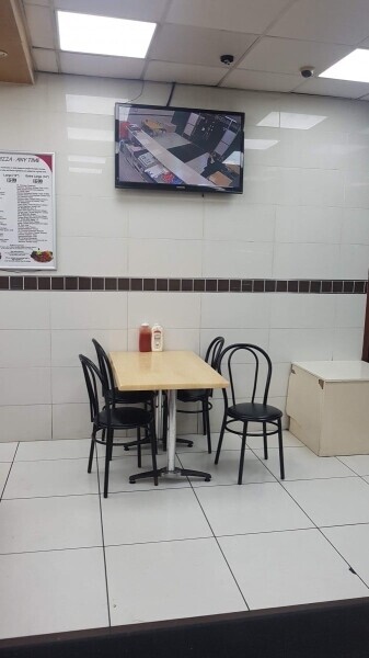 Profitable Chicken & Pizza shop with four bedroom flat for sale at a prime location Hounslow Photo 6