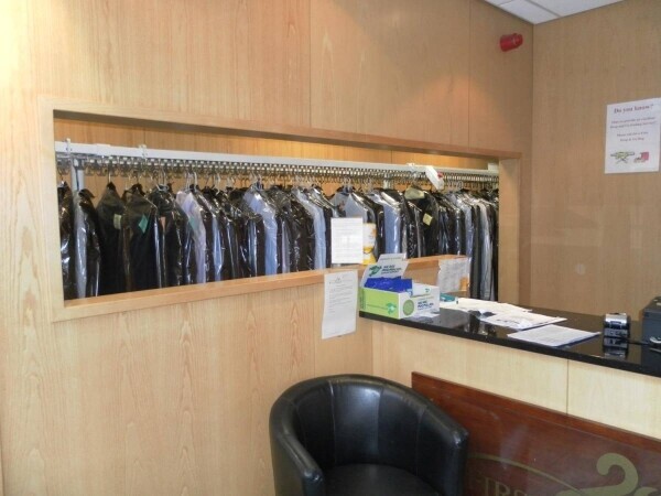 Freehold Commercial Property Located In Dickens Heath Photo 6