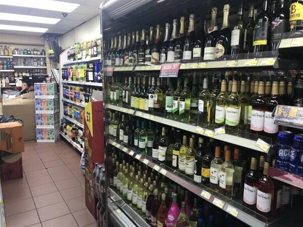 THRIVING LICENSED CONVENIENCE STORE & COUNTER NEWSAGENT IN SHIPLEY Photo 6