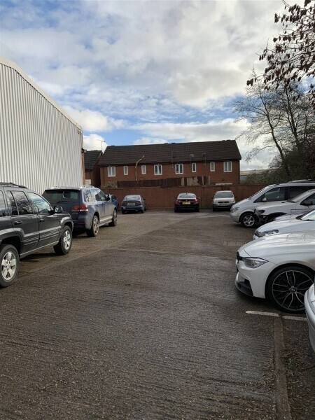 MOT TESTING & REPAIRS CENTRE IN LEAMINGTON SPA Photo 6