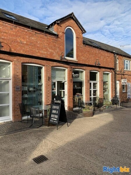 STYLISH LICENSED BISTRO & WINE BAR IN BRACKLEY TOWN CENTRE Photo 6