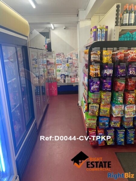 Off licence with Post Office and three bedroom flat above lease for sale Photo 6