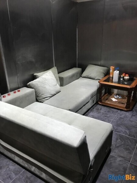 Leasehold barbershop at West Green Road N15 area in North London. Photo 6