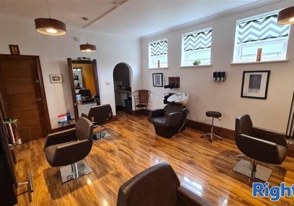 Hair Salons For Sale in Cleckheaton Photo 6